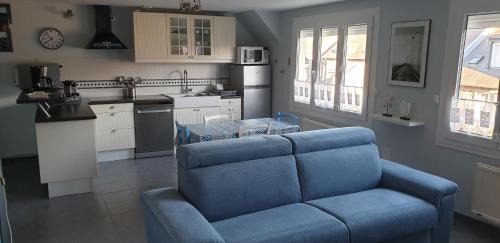 Cancale Apartment | Family-Friendly 3-Star Retreat at Port de La Houle
