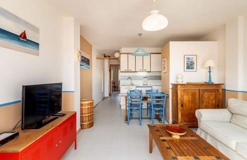 Llanca Apartment | Top-Floor Retreat at Port de Llançà with Pool & Ocean View