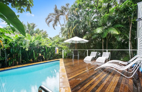 Port Douglas Cottage | Discover Port Douglas Cottage and Lodge with Oceanfront Bliss