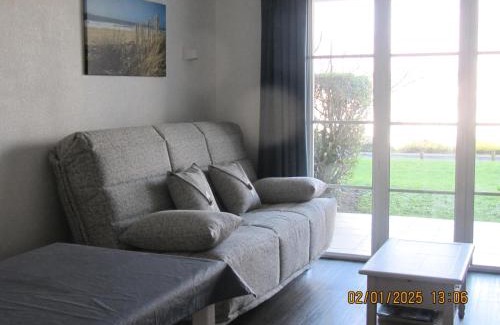 Arzon Apartment | Discover Port du Crouesty Cap'Océan with Pool & Pet Friendly