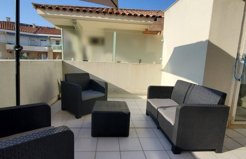 Frejus Port Apartment | Port FREJUS T2: Air-Conditioned Retreat with Garden View