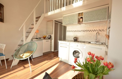 Port Grimaud Apartment | Romantic Flat in Port Grimaud with Oceanfront Views