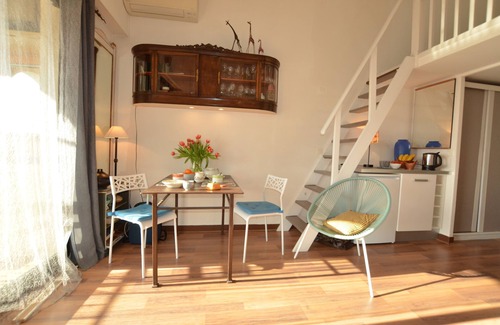 Port Grimaud Apartment | Romantic Flat in Port Grimaud with Oceanfront Views