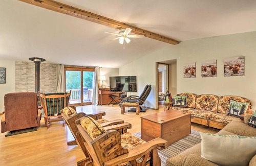 Port Jervis House | Scenic Port Jervis Home with Mountain Views and Pet-Friendly