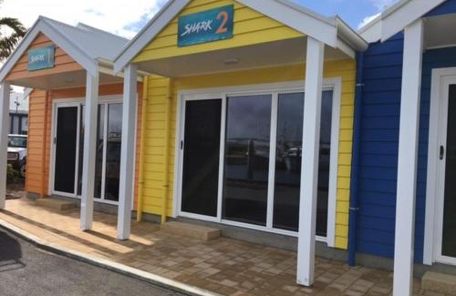 Port Lincoln Apartment | Port Lincoln Shark Apartment 3: Guest Rated 9/10, Hot Tub & Breakfast