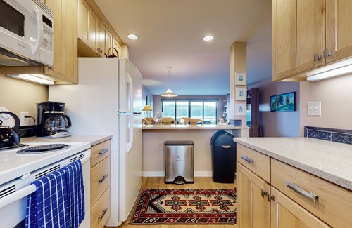 Port Ludlow Hotel | Port Ludlow condos with beautiful water views