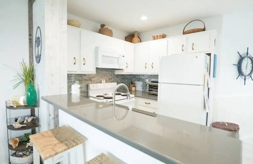 Isle of Palms Condo | Top Floor Oceanview at Port O' Call E303 - Guest Rated 9.8