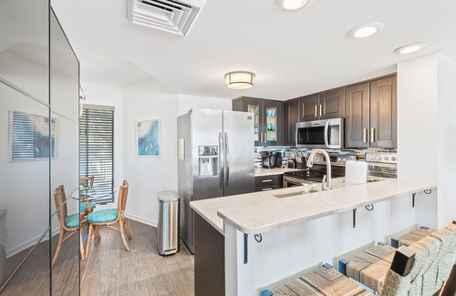 Isle of Palms Condo | Oceanfront Retreat: Port O' Call F102 with Beach Access