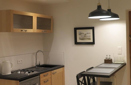 Vannes House | Explore Port of Vannes: Oceanfront Escape with Spa & Hot Tub