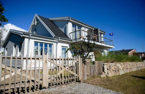 Fehmarnsund House | Seaside Retreat at Port on the Fehmarnsund with Pool
