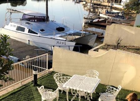 Port Owen House | Perfect for Getaways: Port Owen Self Catering with Kitchen