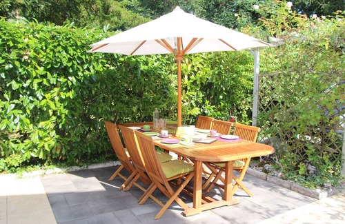 Thonon-les-Bains House | Port Ripaille: Lakefront Getaway with Pool and Ocean Views