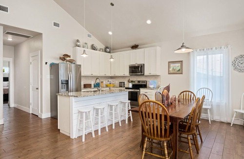 City-by-the Sea House | Port Royal Dream: Pet-Friendly Oasis with Canal Views