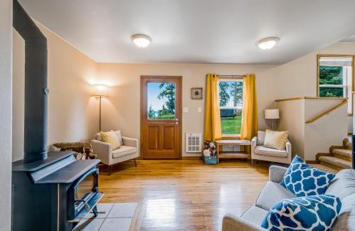 Camano Island House | Unforgettable Family Fun at Port Susan Bay - Rated 10/10