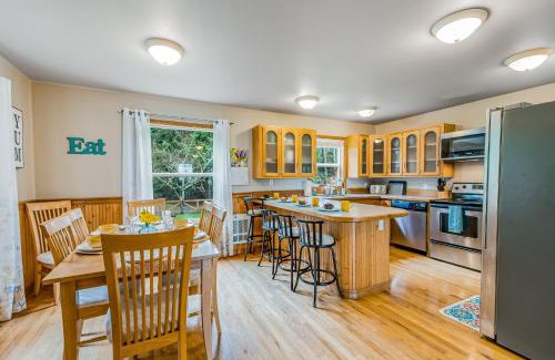 Camano Island House | Unforgettable Family Fun at Port Susan Bay - Rated 10/10