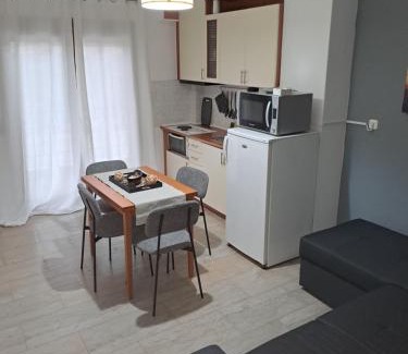 Nea Fokaia Apartment | Port View Apartment