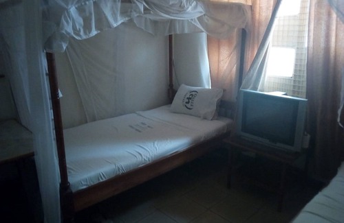 Tangana House | Discover Port View Guest House: Family-Friendly Getaway