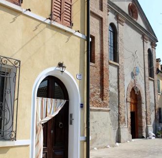 Comacchio Bed & Breakfast | Family-Friendly Comfort at Porta del Carmine - Rated 9.1/10