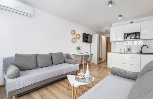 Dziwnowek Apartment | Cozy Studio at Porta Mare with Balcony & Ocean View