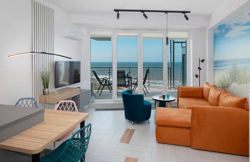 Dziwnowek Apartment | Seaside Serenity at Porta Mare with Family-Friendly Amenities