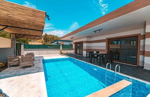 Fethiye Villa | Portakal Çiçeği 5: Pet-Friendly Oasis with Pool & Kids' Fun