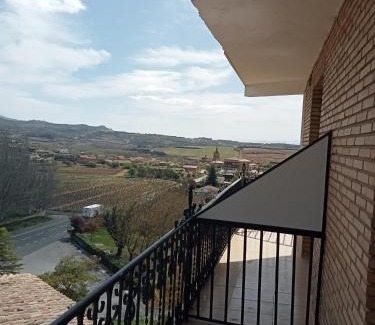 Brinas Hotel | Pet-Friendly Portal De La Rioja: Ideal for Family Stays