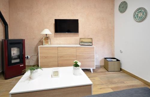 Albarracin Apartment | Cozy Portal de Molina 1 in Historic Albarracín