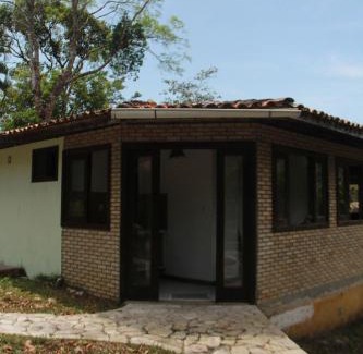 Gamboa Cabin | Portal Mar e Flores: Family-Friendly Retreat with Ocean Views