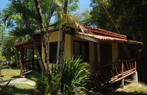 Gamboa Cabin | Portal Mar e Flores: Family-Friendly Retreat with Ocean Views