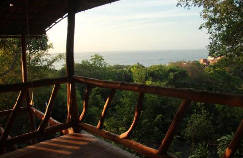 Gamboa Cabin | Portal Mar e Flores: Family-Friendly Retreat with Ocean Views