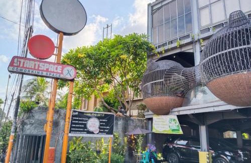 Kemanggisan Hotel | Family-Friendly Portal Residence with Top Amenities