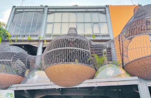 Kemanggisan Hotel | Family-Friendly Portal Residence with Top Amenities