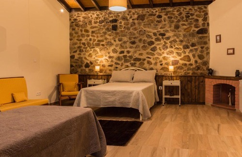 Gois House | Pet-Friendly Comfort at Portantiqua Guest House, Rated 9.1