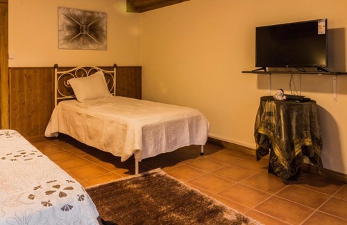 Gois House | Pet-Friendly Comfort at Portantiqua Guest House, Rated 9.1