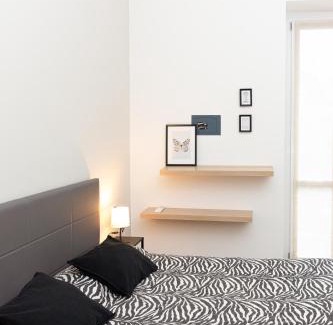 Guastalla Apartment | Urban Chic Getaway at PortaRomana T - Guest Rated 9.3/10