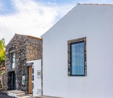 Santa Cruz da Graciosa House | Experience Portas do Ilhéu: 4-Star, Pet-Friendly Getaway
