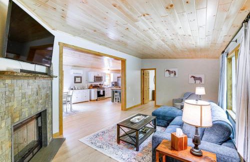 Porter Corners House | Family-Friendly Porter Corners Home Near Saratoga Race Course