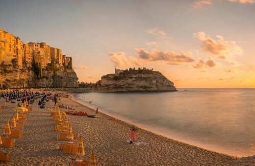 Tropea Bed & Breakfast | Portercole B&B: Family-Friendly Stay with 10/10 Ratings