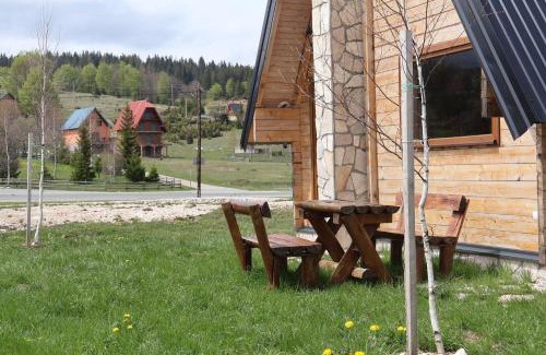 Razvrsje House | Family-Friendly Retreat at Portes du Soleil - Zabljak