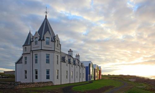 John O'Groats House | Pet-Friendly Portgordon 1 Bed Studio with High Guest Rating