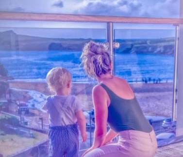 Porth Apartment | Oceanfront Porth Sands Beachfront Apartment with Ocean View