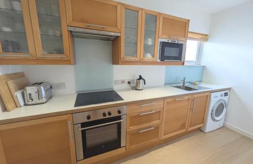Saint Austell Bay Apartment | Oceanfront Porthpean Apartment with Exceptional Guest Rating