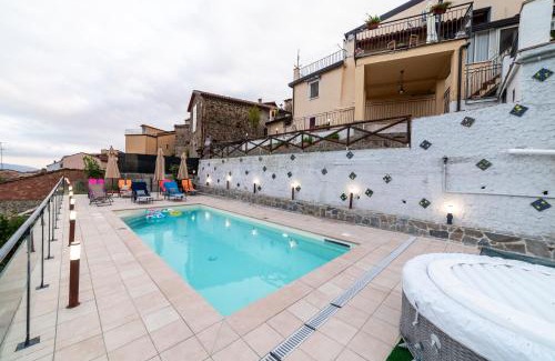 Montano Antilia Apartment | Discover Portico Rodriguez Abatemarco: Oceanfront Retreat