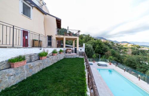 Montano Antilia Apartment | Discover Portico Rodriguez Abatemarco: Oceanfront Retreat