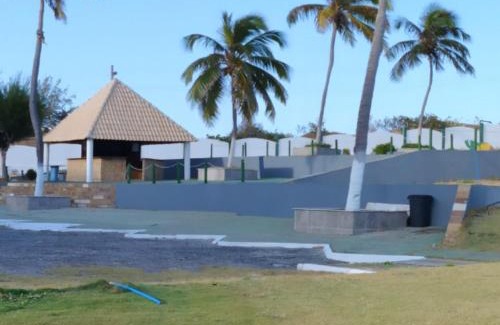Aracati Apartment | Oceanfront Porto Canoa: Pet-Friendly Retreat with Pool