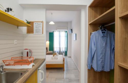 Katapola Apartment | Seaside Comfort at Porto Katapola Pension with Ocean Views