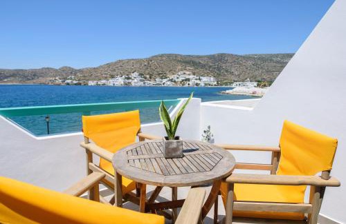 Katapola Apartment | Seaside Comfort at Porto Katapola Pension with Ocean Views