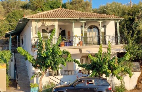 Athani Apartment | Discover Porto Katsiki: Family-Friendly Getaway with High Ratings