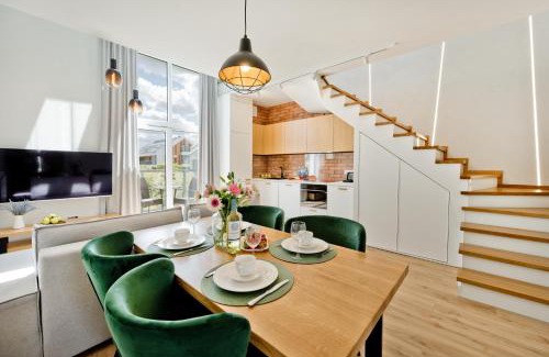 Mechelinki Apartment | Family-Friendly Porto Mare BlueApart Mechelinki - 9.7/10 Rated