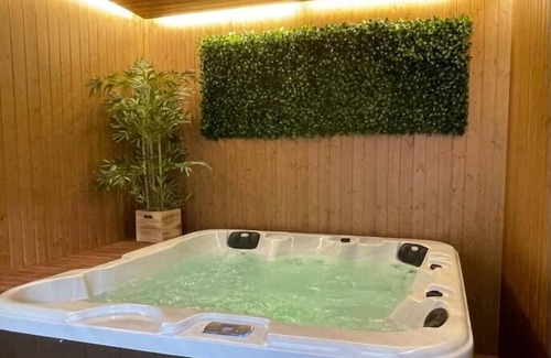Centro / Baixa Apartment | Premier Porto Náutico & Spa: Superior Studio with Pool